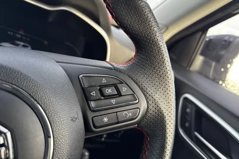 DF72RSY MG Motor Uk Zs 1.5 VTi-TECH Exclusive 5dr Thumbnail #38