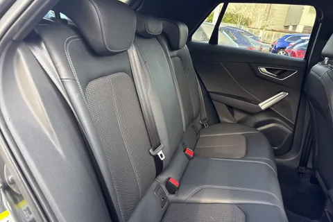 BG22UJX Audi Q2 Black Edition 35 TFSI 150 PS S tronic Thumbnail #41