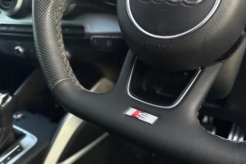 BG22UJX Audi Q2 Black Edition 35 TFSI 150 PS S tronic Thumbnail #47