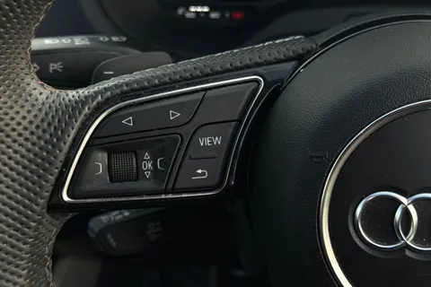 BG22UJX Audi Q2 Black Edition 35 TFSI 150 PS S tronic Thumbnail #48