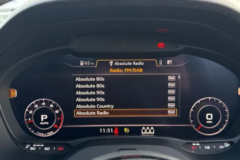 BG22UJX Audi Q2 Black Edition 35 TFSI 150 PS S tronic Thumbnail #50