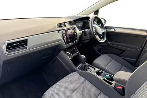 GM24BVR Volkswagen Touran 1.5 TSI EVO Match 5dr DSG | Heated Seats | Pan Roof Thumbnail #14