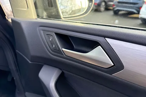 GM24BVR Volkswagen Touran 1.5 TSI EVO Match 5dr DSG | Heated Seats | Pan Roof Thumbnail #20