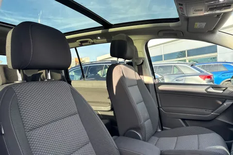 GM24BVR Volkswagen Touran 1.5 TSI EVO Match 5dr DSG | Heated Seats | Pan Roof Thumbnail #23