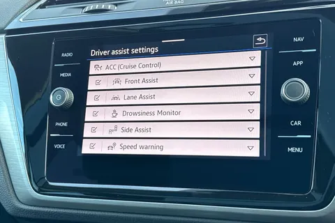 GM24BVR Volkswagen Touran 1.5 TSI EVO Match 5dr DSG | Heated Seats | Pan Roof Thumbnail #29