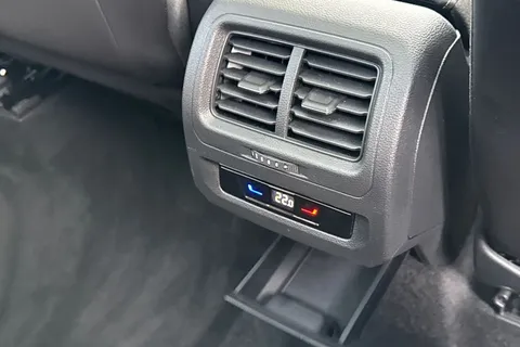 GM24BVR Volkswagen Touran 1.5 TSI EVO Match 5dr DSG | Heated Seats | Pan Roof Thumbnail #35