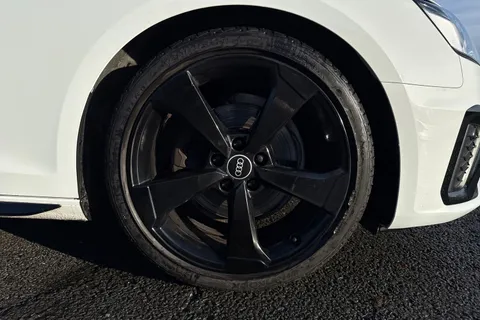 HF71VMD Audi A4 35 TFSI Black Edition 5dr S Tronic Thumbnail #9