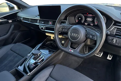 HF71VMD Audi A4 35 TFSI Black Edition 5dr S Tronic Thumbnail #13