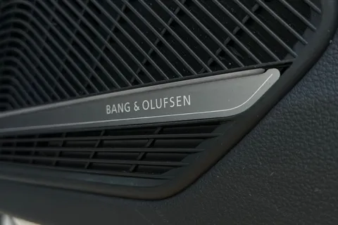 HF71VMD Audi A4 35 TFSI Black Edition 5dr S Tronic Thumbnail #31