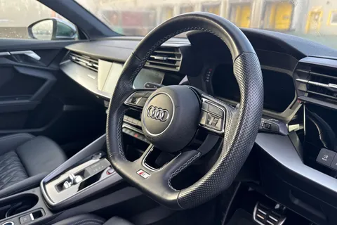 KP73VLA Audi S3 TFSI 310 PS S tronic Thumbnail #44