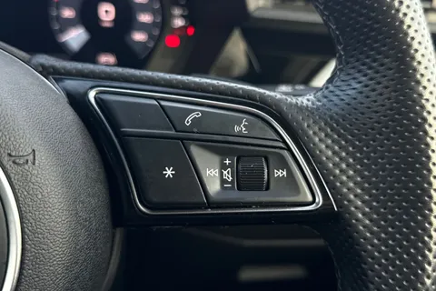 KP73VLA Audi S3 TFSI 310 PS S tronic Thumbnail #51