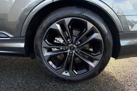  Audi Q7 3.0 TDI V6 Black Edition Tiptronic quattro Euro 6 (s/s) 5dr Thumbnail #12