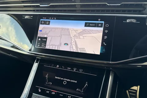  Audi Q7 3.0 TDI V6 Black Edition Tiptronic quattro Euro 6 (s/s) 5dr Thumbnail #17