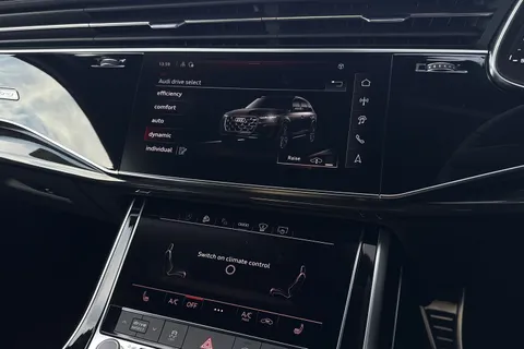  Audi Q7 3.0 TDI V6 Black Edition Tiptronic quattro Euro 6 (s/s) 5dr Thumbnail #30