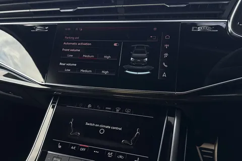  Audi Q7 3.0 TDI V6 Black Edition Tiptronic quattro Euro 6 (s/s) 5dr Thumbnail #33