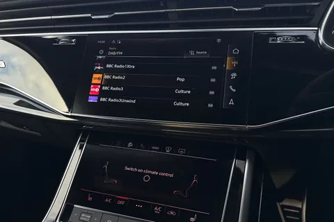  Audi Q7 3.0 TDI V6 Black Edition Tiptronic quattro Euro 6 (s/s) 5dr Thumbnail #35