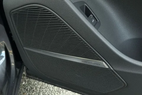  Audi Q7 3.0 TDI V6 Black Edition Tiptronic quattro Euro 6 (s/s) 5dr Thumbnail #42