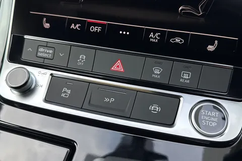  Audi Q7 3.0 TDI V6 Black Edition Tiptronic quattro Euro 6 (s/s) 5dr Thumbnail #49