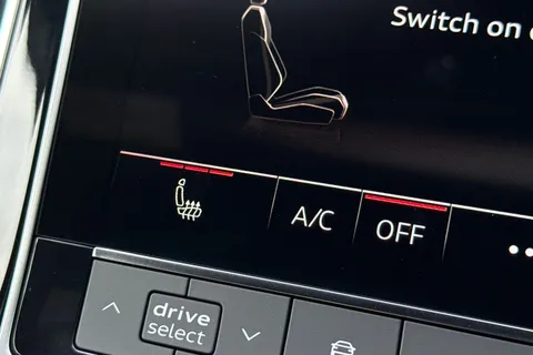  Audi Q7 3.0 TDI V6 Black Edition Tiptronic quattro Euro 6 (s/s) 5dr Thumbnail #52