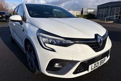 LD21BXP Renault Clio 1.6 E-TECH RS Line Auto Euro 6 (s/s) 5dr Thumbnail #8