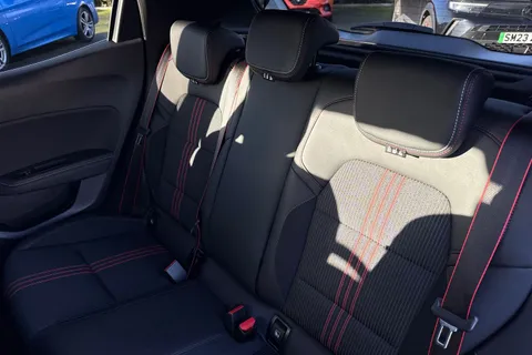 LD21BXP Renault Clio 1.6 E-TECH RS Line Auto Euro 6 (s/s) 5dr Thumbnail #18