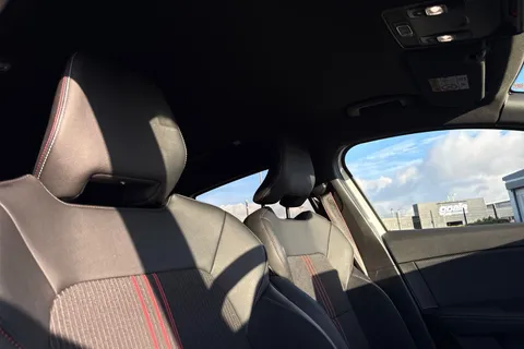 LD21BXP Renault Clio 1.6 E-TECH RS Line Auto Euro 6 (s/s) 5dr Thumbnail #23