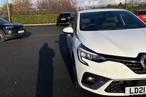 LD21BXP Renault Clio 1.6 E-TECH RS Line Auto Euro 6 (s/s) 5dr Thumbnail #24