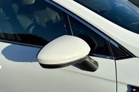 LD21BXP Renault Clio 1.6 E-TECH RS Line Auto Euro 6 (s/s) 5dr Thumbnail #27