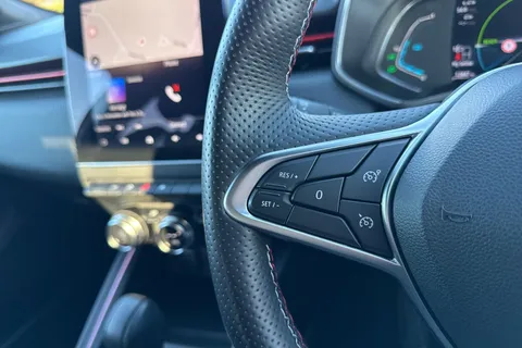 LD21BXP Renault Clio 1.6 E-TECH RS Line Auto Euro 6 (s/s) 5dr Thumbnail #35