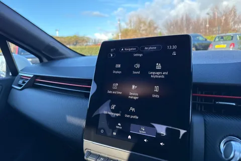 LD21BXP Renault Clio 1.6 E-TECH RS Line Auto Euro 6 (s/s) 5dr Thumbnail #48