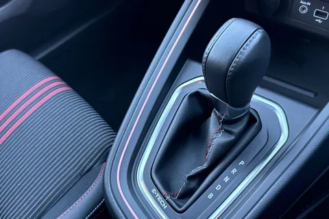 LD21BXP Renault Clio 1.6 E-TECH RS Line Auto Euro 6 (s/s) 5dr Thumbnail #51