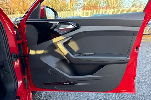 KR25SVG Audi A1 30 TFSI S Line 5dr S Tronic Thumbnail #41