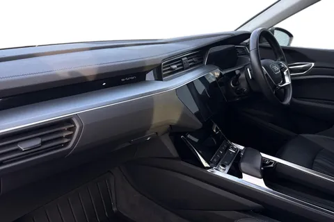 RK73MLV Audi Q8 e-tron Sport 55 e-tron quattro 300,00 kW Thumbnail #15