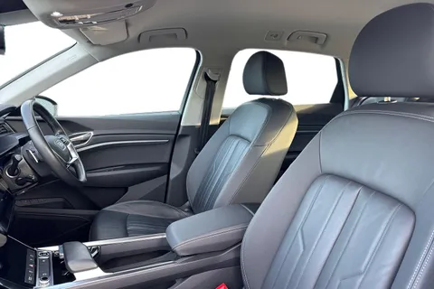 RK73MLV Audi Q8 e-tron Sport 55 e-tron quattro 300,00 kW Thumbnail #16