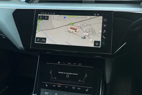 RK73MLV Audi Q8 e-tron Sport 55 e-tron quattro 300,00 kW Thumbnail #17