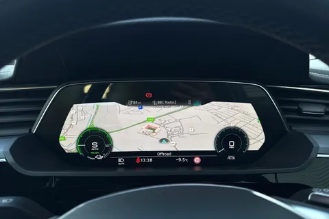 RK73MLV Audi Q8 e-tron Sport 55 e-tron quattro 300,00 kW Thumbnail #28