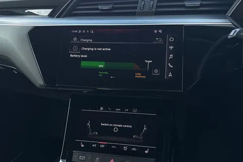 RK73MLV Audi Q8 e-tron Sport 55 e-tron quattro 300,00 kW Thumbnail #33