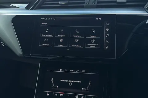 RK73MLV Audi Q8 e-tron Sport 55 e-tron quattro 300,00 kW Thumbnail #42