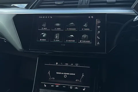 RK73MLV Audi Q8 e-tron Sport 55 e-tron quattro 300,00 kW Thumbnail #45