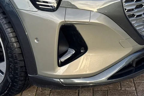 RK73MLV Audi Q8 e-tron Sport 55 e-tron quattro 300,00 kW Thumbnail #47