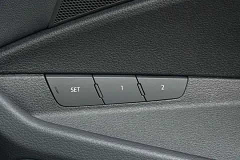 RK73MLV Audi Q8 e-tron Sport 55 e-tron quattro 300,00 kW Thumbnail #53