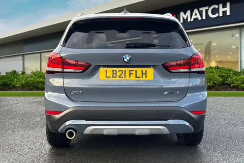 LB21FLH BMW X1 1.5 18i xLine sDrive Euro 6 (s/s) 5dr Thumbnail #4