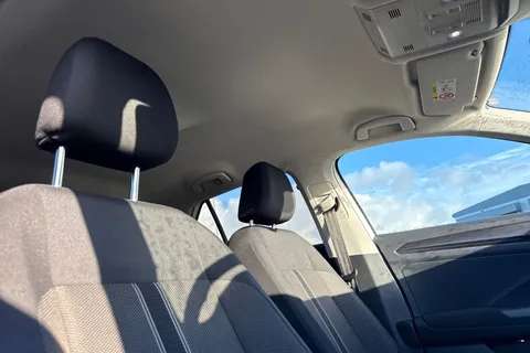 ML18OFZ Volkswagen T-Roc 1.5 TSI EVO Design Euro 6 (s/s) 5dr Thumbnail #21