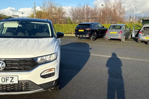 ML18OFZ Volkswagen T-Roc 1.5 TSI EVO Design Euro 6 (s/s) 5dr Thumbnail #26