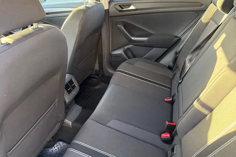 ML18OFZ Volkswagen T-Roc 1.5 TSI EVO Design Euro 6 (s/s) 5dr Thumbnail #31