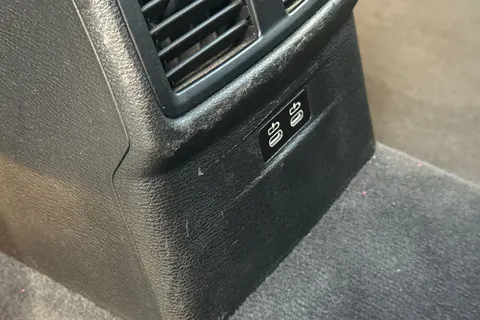 LB21FLH BMW X1 1.5 18i xLine sDrive Euro 6 (s/s) 5dr Thumbnail #30