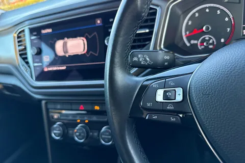 ML18OFZ Volkswagen T-Roc 1.5 TSI EVO Design Euro 6 (s/s) 5dr Thumbnail #37