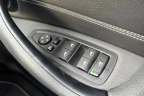 LB21FLH BMW X1 1.5 18i xLine sDrive Euro 6 (s/s) 5dr Thumbnail #34