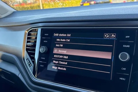 ML18OFZ Volkswagen T-Roc 1.5 TSI EVO Design Euro 6 (s/s) 5dr Thumbnail #46