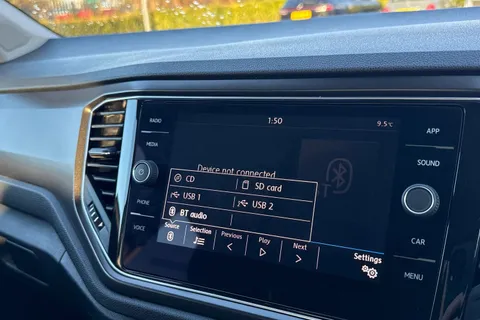 ML18OFZ Volkswagen T-Roc 1.5 TSI EVO Design Euro 6 (s/s) 5dr Thumbnail #47